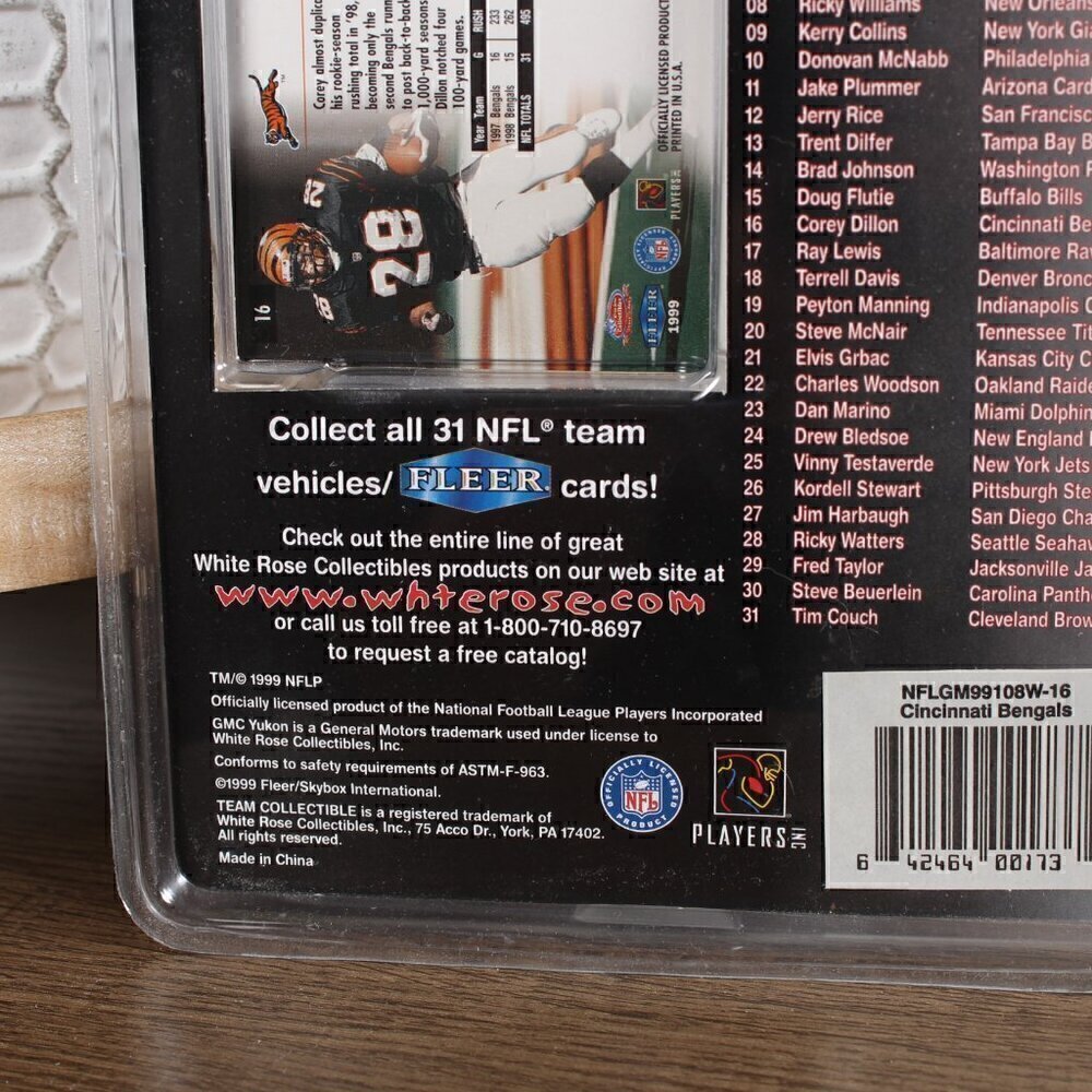 Cincinnati Bengals Corey Dillon Trading Card and Car - in Package 1999 - Vintage - Picture 2 of 4
